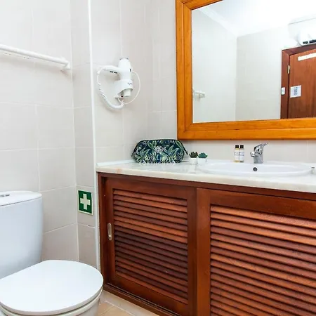 Do Pinhal - By Dalma Portuguesa Албуфейра