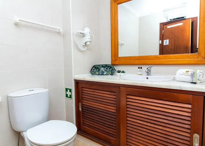 Do Pinhal - By Dalma Portuguesa アルブフェイラ