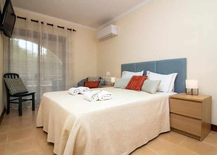 Do Pinhal - By Dalma Portuguesa * アルブフェイラ